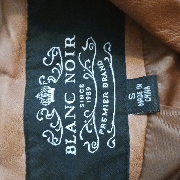 Jacket - Picture 7 of 9